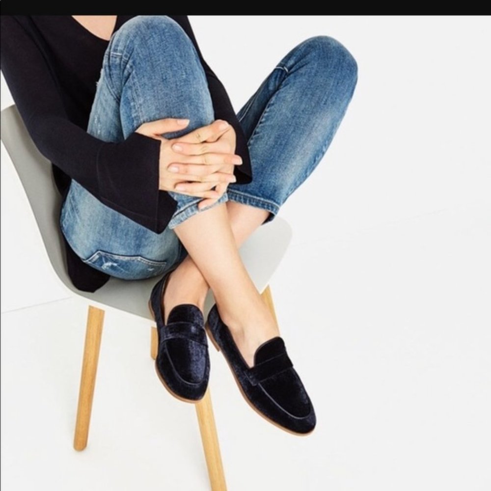 Zara Navy Blue Velvet Loafers - Sz 38 / 7.5 NWT